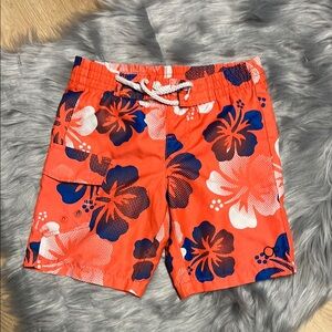 🛍️5️⃣ / 💲2️⃣5️⃣🛍️ - Vibrant Floral Swim Shorts